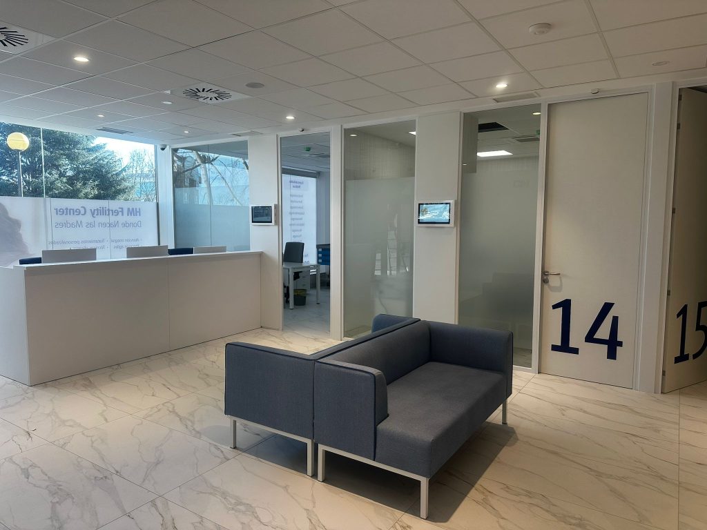 Entorno hospitalario de la consulta neurológica en A Coruña